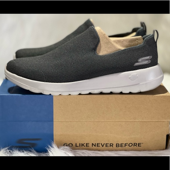 New Skechers men GOwalk Max Walking Shoes Charcoal - Picture 3 of 9